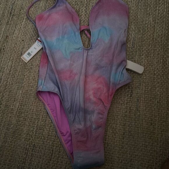 BCBGeneration Cloud Nine Keyhole One-Piece Swimsuit - Pink Blue Cloud - Picture 2 of 3